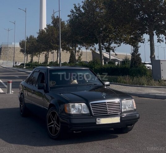 Mercedes E 220 1995, 400,000 km - 2.2 l - Bakı