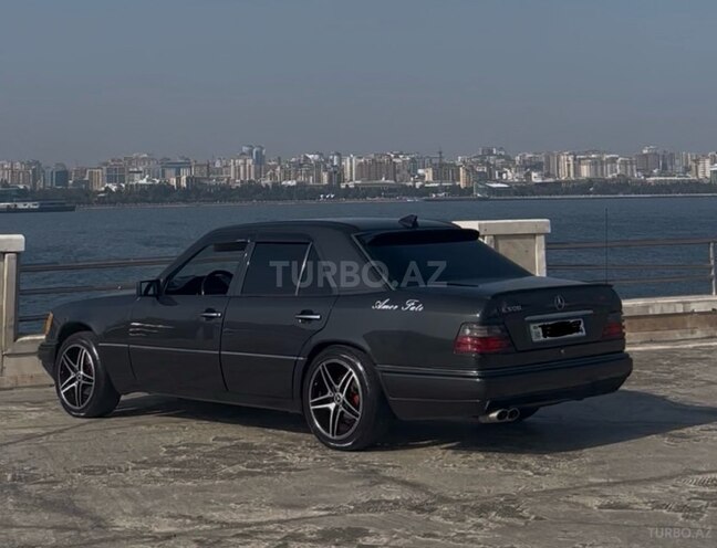 Mercedes E 220 1995, 400,000 km - 2.2 l - Bakı