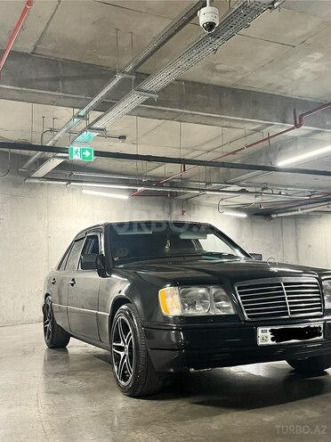 Mercedes E 220 1995, 400,000 km - 2.2 l - Bakı