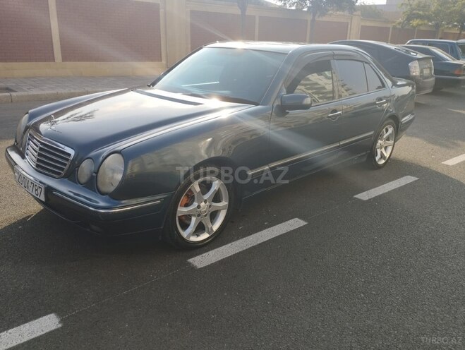 Mercedes E 200 1999, 219,780 km - 2.0 l - Gəncə