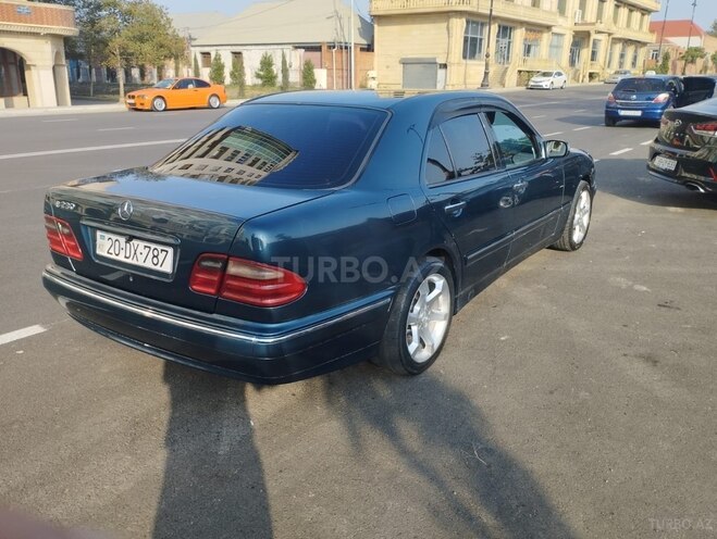 Mercedes E 200 1999, 219,780 km - 2.0 l - Gəncə