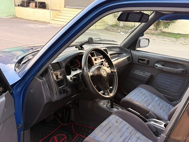 Toyota RAV4 1996, 270,000 km - 2.0 л - Bakı