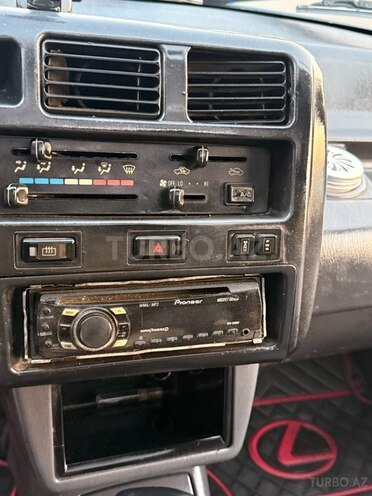 Toyota RAV4 1996, 270,000 km - 2.0 л - Bakı