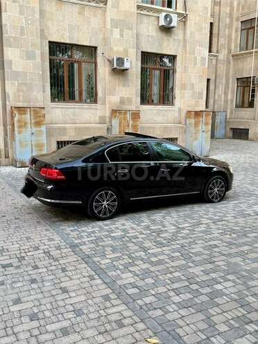 Volkswagen Passat 2013, 235,452 km - 1.8 л - Bakı