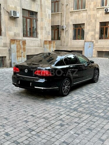 Volkswagen Passat 2013, 235,452 km - 1.8 л - Bakı