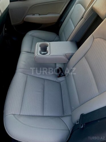 Hyundai Elantra 2016, 89,000 km - 2.0 l - Bakı