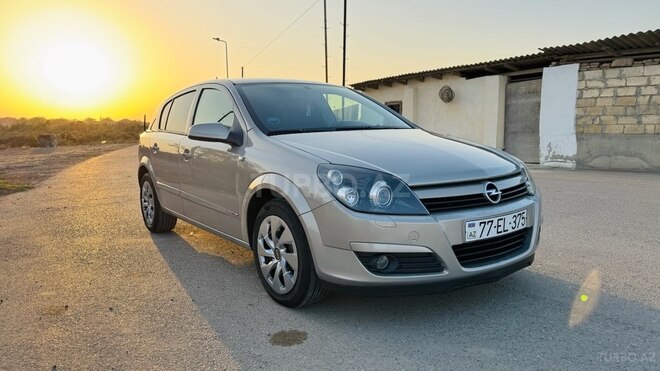 Opel Astra 2005, 203,000 km - 1.4 л - Salyan