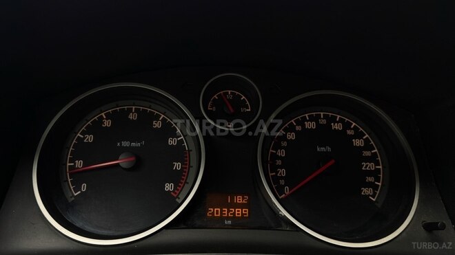 Opel Astra 2005, 203,000 km - 1.4 л - Salyan
