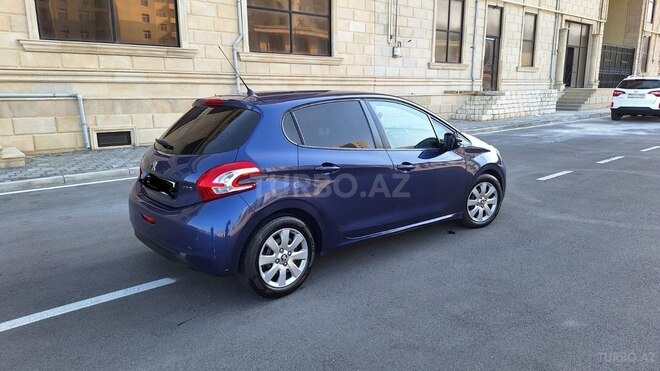 Peugeot 208 2013, 217,000 km - 1.6 л - Sumqayıt