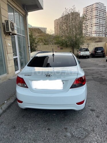 Hyundai Accent 2013, 129,250 km - 1.6 l - Bakı