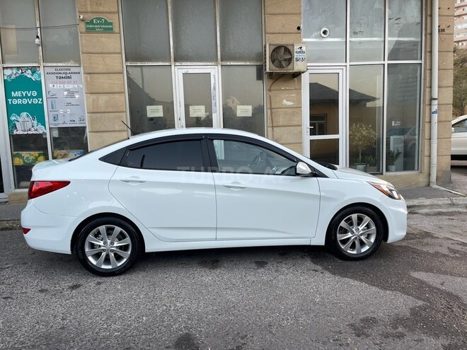 Hyundai Accent 2013, 129,250 km - 1.6 l - Bakı