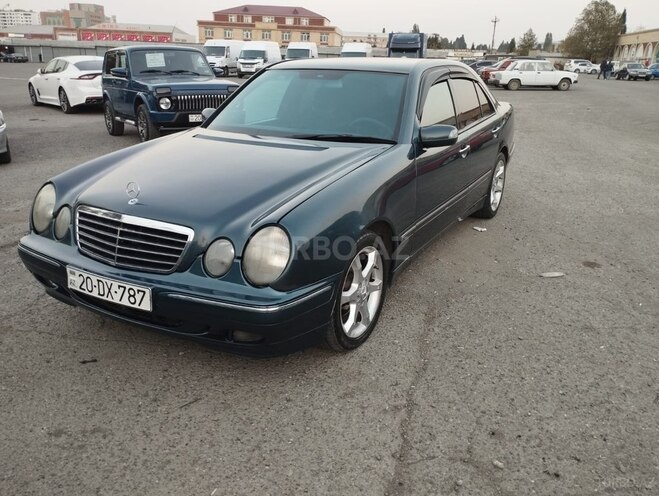Mercedes E 200 1999, 219,780 km - 2.0 l - Gəncə