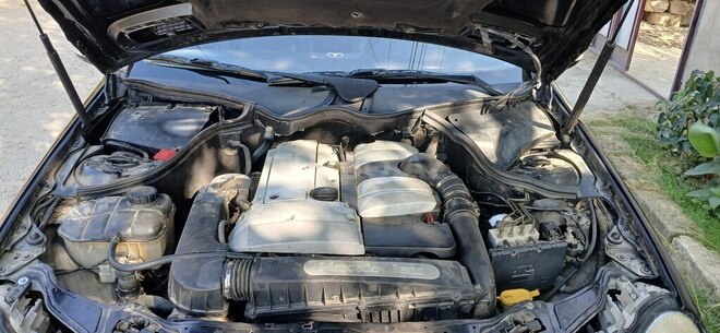 Mercedes C 200 2000, 372,300 km - 2.0 l - Bakı