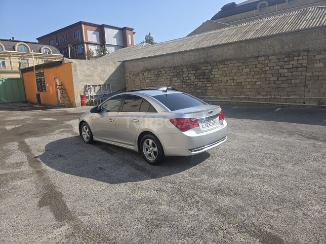 Chevrolet Cruze-2