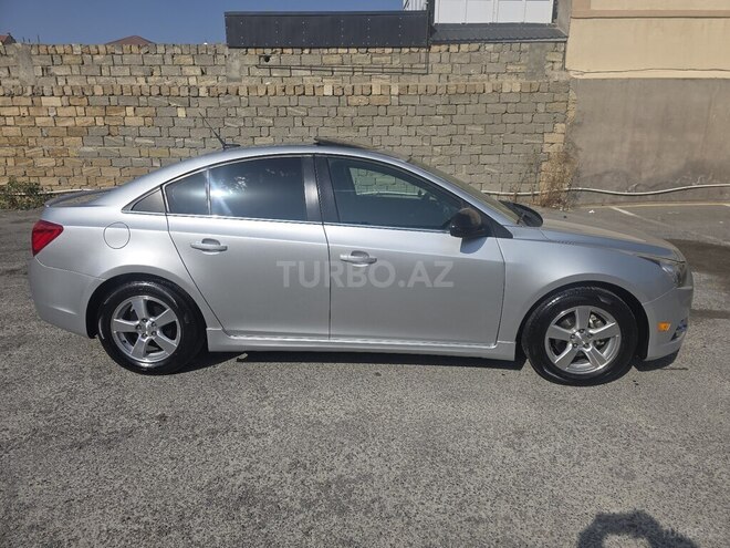 Chevrolet Cruze-15
