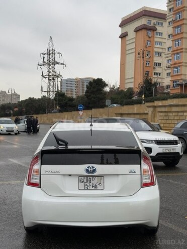 Toyota Prius 2015, 297,729 km - 1.8 л - Bakı