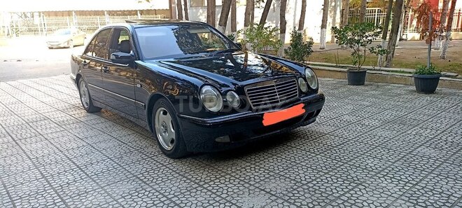 Mercedes E 240 1999, 352,323 km - 2.4 л - Bakı