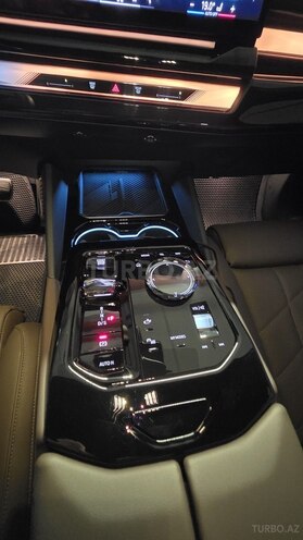 BMW 520 2023, 15,000 km - 2.0 l - Bakı