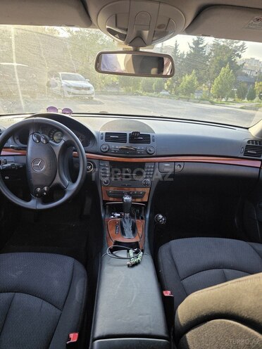 Mercedes E 220 2007, 330,000 km - 2.2 l - Bakı