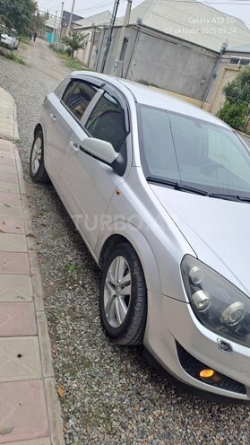 Opel Astra 2007, 246,000 km - 1.4 l - Gəncə