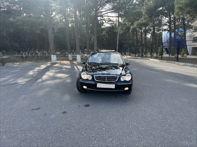 Mercedes C 240 2001, 290,000 km - 2.6 л - Sumqayıt