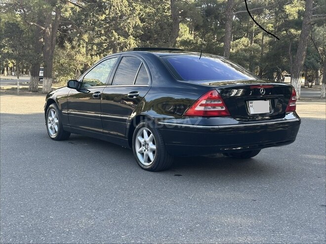 Mercedes C 240 2001, 290,000 km - 2.6 л - Sumqayıt