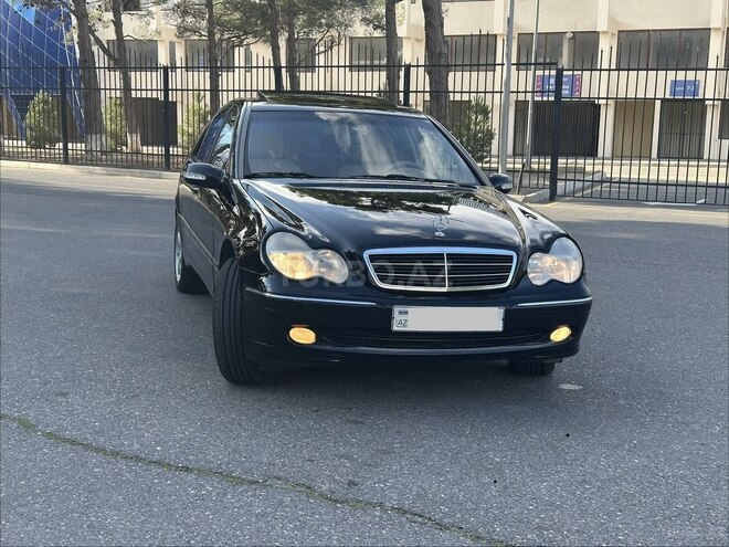 Mercedes C 240 2001, 290,000 km - 2.6 л - Sumqayıt