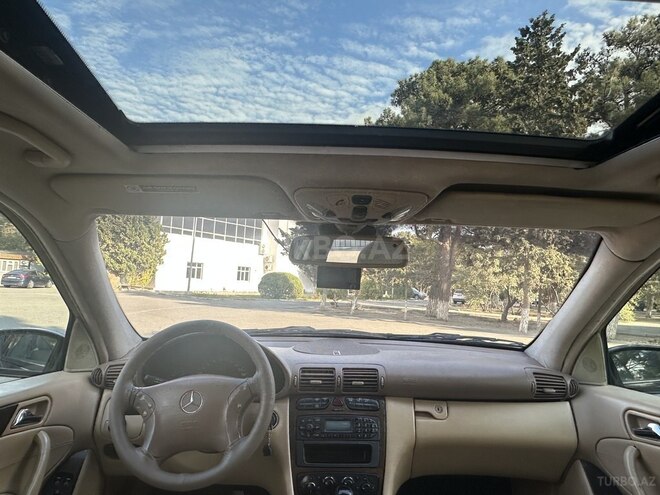 Mercedes C 240 2001, 290,000 km - 2.6 л - Sumqayıt