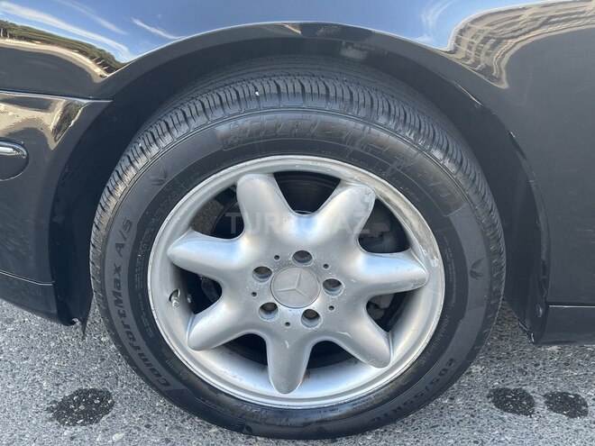 Mercedes C 240 2001, 290,000 km - 2.6 л - Sumqayıt