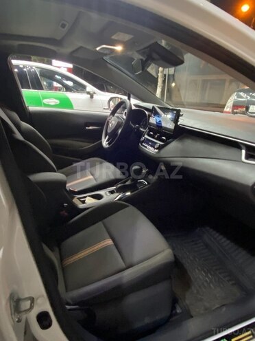 Toyota  2024, 5,600 km - 1.8 l - Bakı