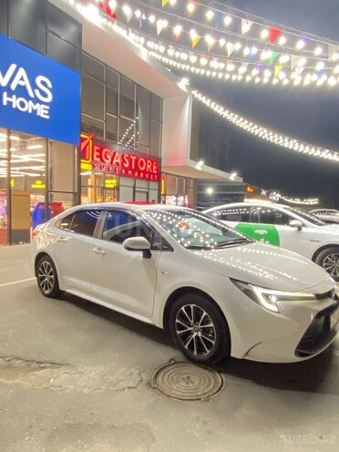 Toyota  2024, 5,600 km - 1.8 l - Bakı