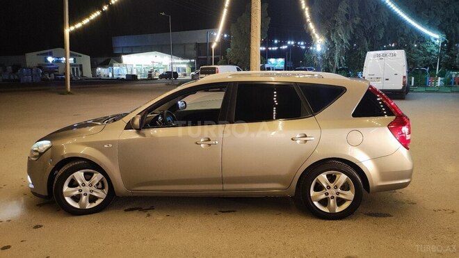 Kia  2011, 208,000 km - 1.6 l - Bakı