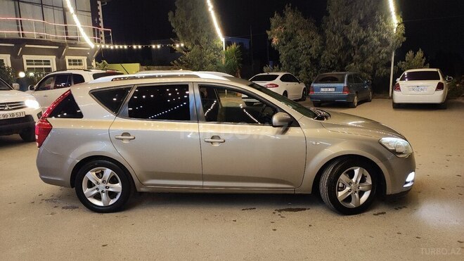 Kia  2011, 208,000 km - 1.6 l - Bakı