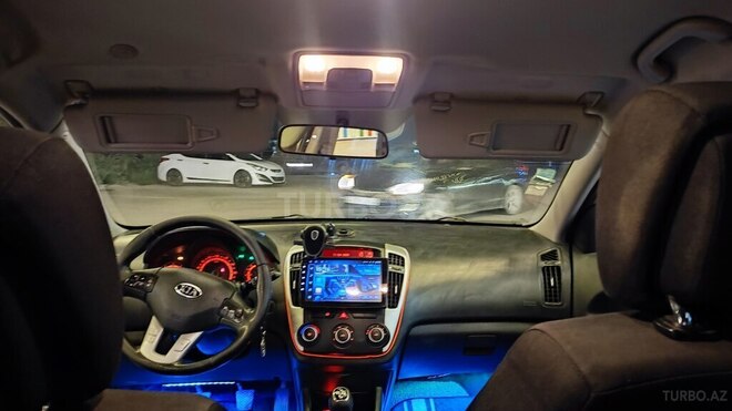Kia  2011, 208,000 km - 1.6 l - Bakı