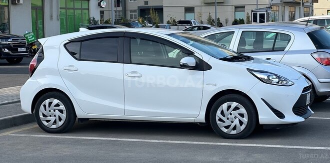 Toyota Aqua 2019, 173,000 km - 1.5 l - Bakı