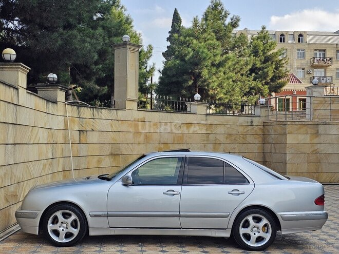 Mercedes E 240 1999, 265,000 km - 2.4 л - Gəncə