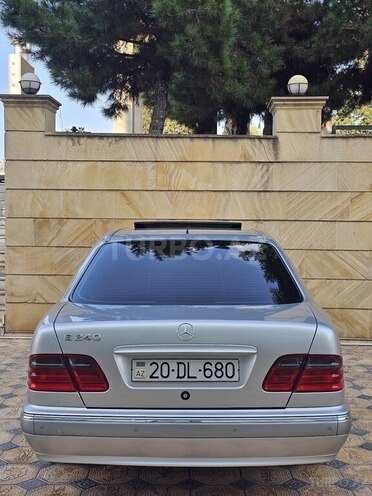 Mercedes E 240 1999, 265,000 km - 2.4 л - Gəncə