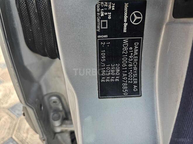 Mercedes E 240 1999, 265,000 km - 2.4 л - Gəncə