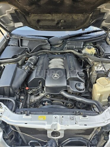 Mercedes E 240 1999, 265,000 km - 2.4 л - Gəncə