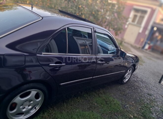 Mercedes E 230 1996, 345,291 km - 2.3 l - Zaqatala