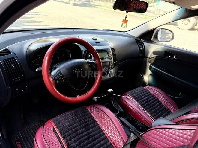 Hyundai i30 2008, 370,000 km - 1.6 l - İsmayıllı