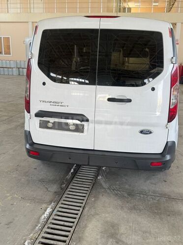 Ford Transit Connect-6