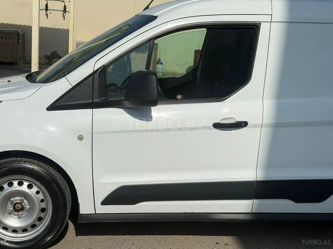 Ford Transit Connect-5