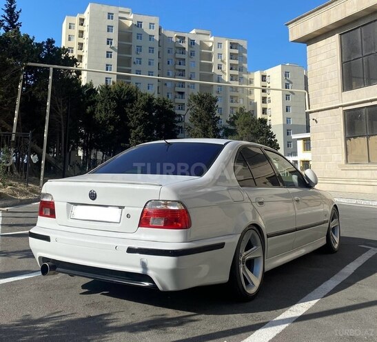 BMW 525 2002, 299,000 km - 2.5 l - Sumqayıt