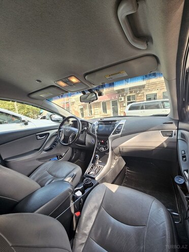 Hyundai Elantra 2015, 99,000 km - 1.8 л - Gəncə