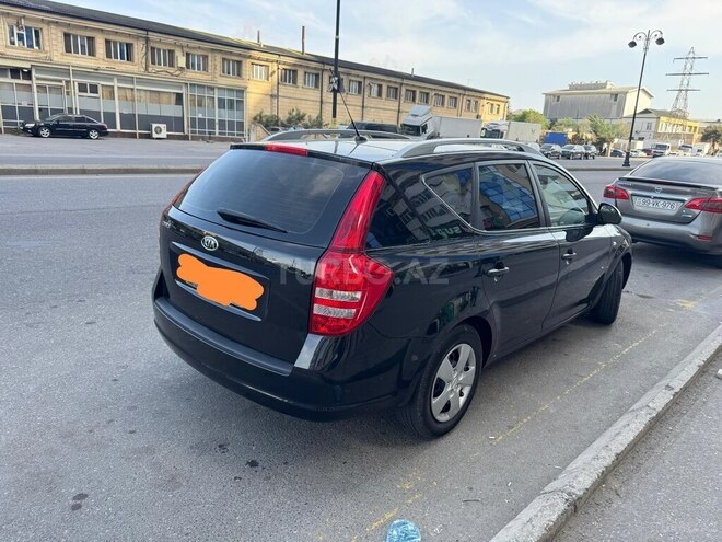 Kia  2008, 200,000 km - 1.4 l - Gəncə