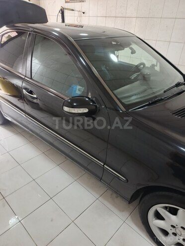 Mercedes C 200 2000, 320,000 km - 2.0 л - Bakı