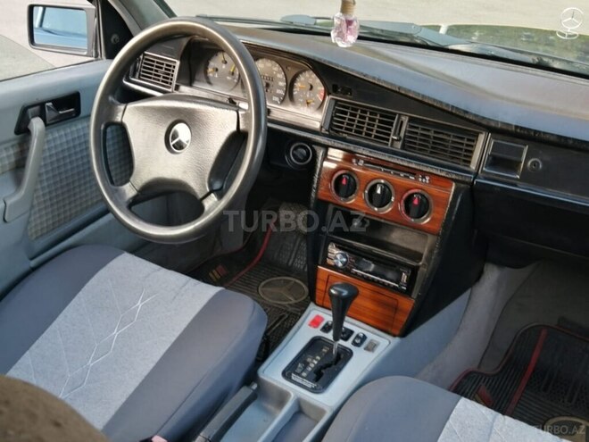 Mercedes 190 1992, 424,000 km - 2.0 l - Bakı