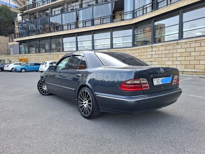 Mercedes E 220 1999, 427,034 km - 2.2 l - Bakı