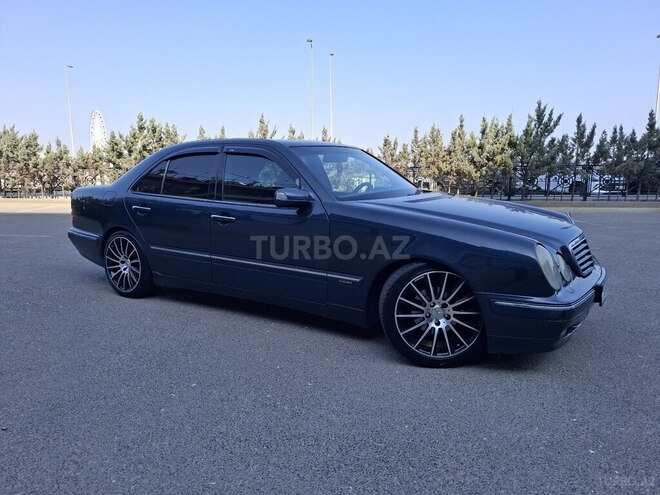 Mercedes E 220 1999, 427,034 km - 2.2 l - Bakı